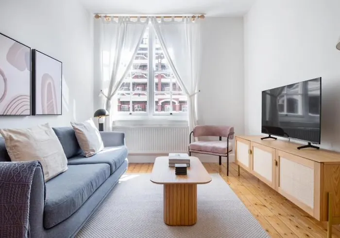 Londwell, Regents Park & Abbey Road Studios Luxury Apartment